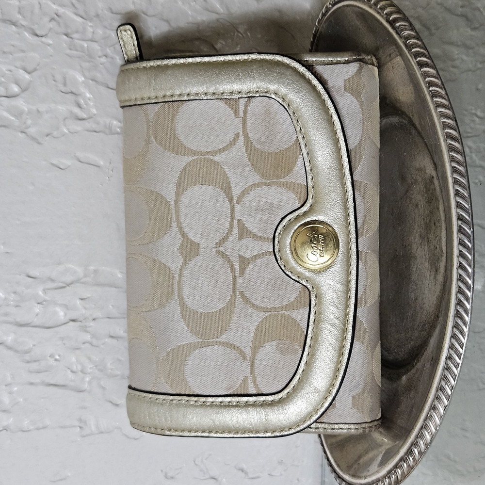 Coach Tan and Gold Key Card Holder